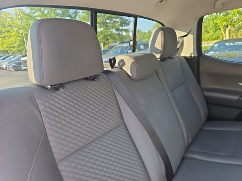 Used 2022 Toyota Tacoma SR w/ SR Convenience Package RWD image 12