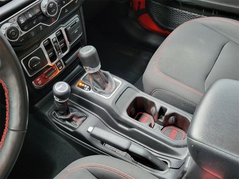 Used 2023 Jeep Wrangler Unlimited Rubicon w/ Cold Weather Group image 30