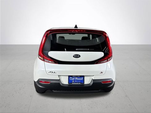 Certified 2020 Kia Soul S image 8
