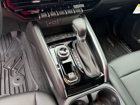 New 2025 GMC Canyon Elevation w/ Convenience Package image 21