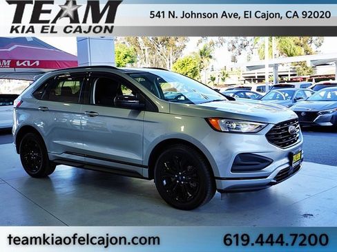 Used 2022 Ford Edge SE w/ Black Appearance Package image 9