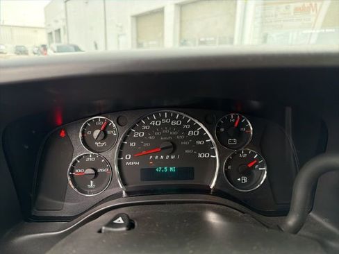 Used 2024 GMC Savana 2500 Work Van w/ Driver Convenience Package image 15
