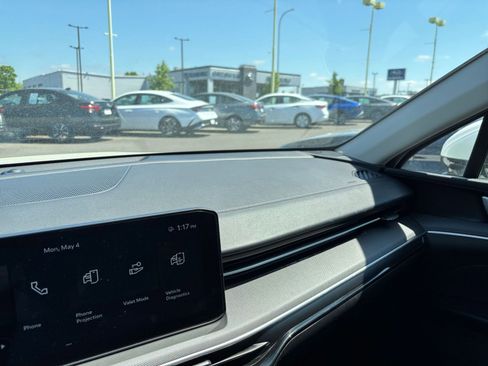 Used 2025 Kia K5 LXS FWD image 34