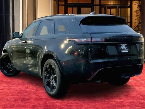 Used 2021 Land Rover Range Rover Velar R-Dynamic S image 6