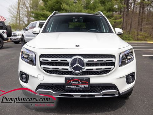 Used 2023 Mercedes-Benz GLB 250 4MATIC w/ Premium Package image 7