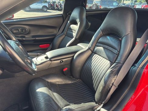 Used 1998 Chevrolet Corvette Coupe RWD image 4
