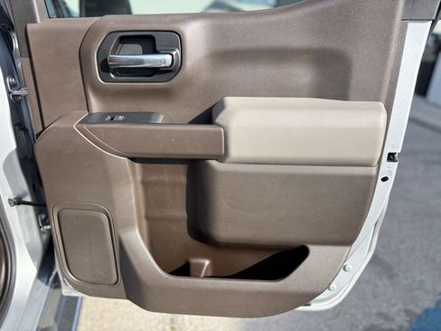 Used 2021 Chevrolet Silverado 1500 LT image 15