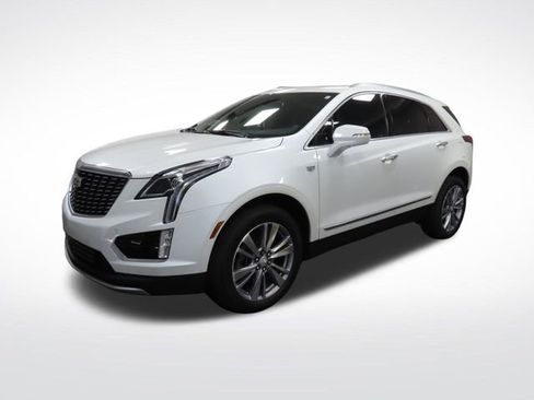 Certified 2024 Cadillac XT5 Premium Luxury FWD image 1
