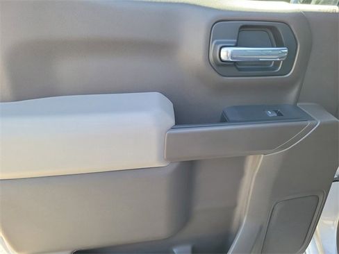 Certified 2022 Chevrolet Silverado 1500 LT w/ Convenience Package II image 11