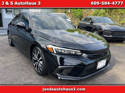Used 2023 Honda Civic EX image 1