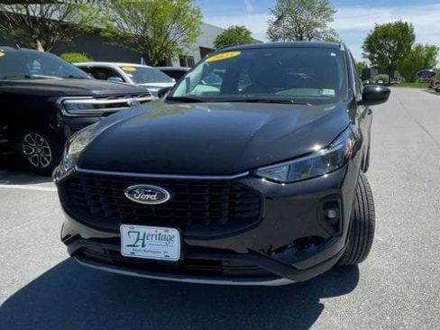 Used 2025 Ford Escape SE FWD image 7