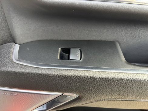 Used 2024 GMC Sierra 3500 Denali w/ Denali Reserve Package image 27