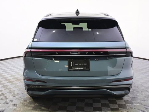 New 2026 Lincoln Nautilus Reserve image 5