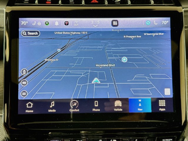 Used 2024 Jeep Grand Cherokee Overland w/ Luxury Tech Group IV AWD/4WD image 13