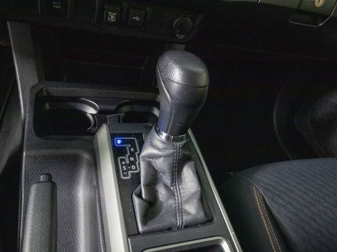 Used 2020 Toyota Tacoma SR5 image 24