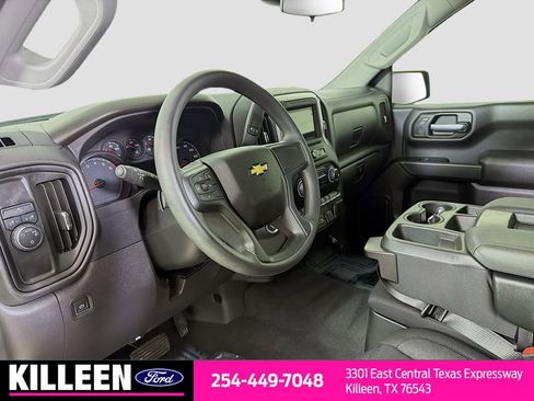 Used 2023 Chevrolet Silverado 1500 Custom image 10