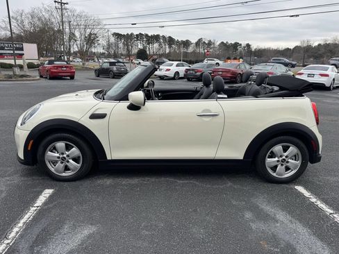 Used 2022 MINI Cooper Convertible image 3