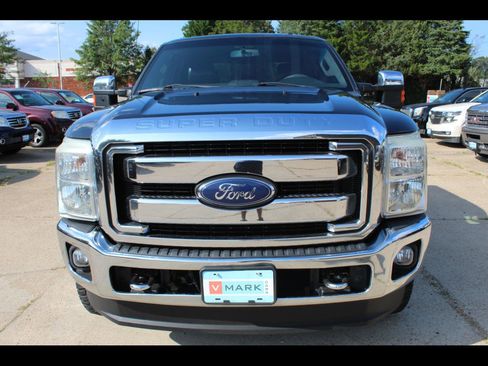 Used 2016 Ford F250 Lariat w/ Lariat Ultimate Package AWD/4WD image 2