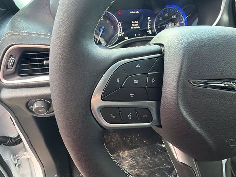 New 2026 Chrysler Pacifica Select image 22