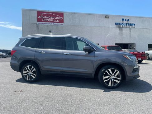Used 2017 Honda Pilot Touring image 16