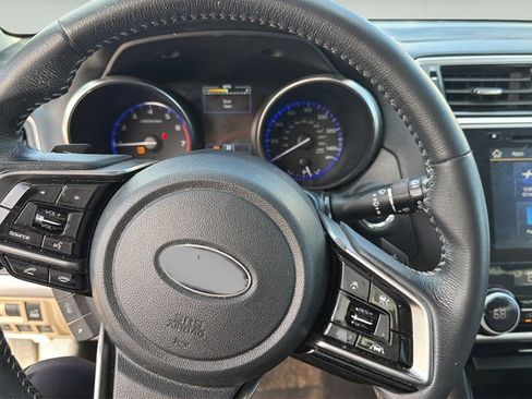 Used 2019 Subaru Outback 2.5i Limited AWD/4WD image 9