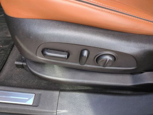 Used 2017 GMC Acadia SLT image 17