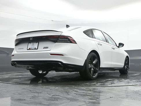 Used 2025 Honda Accord Sport image 37