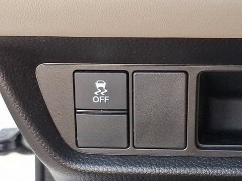 Certified 2023 Honda HR-V LX image 25