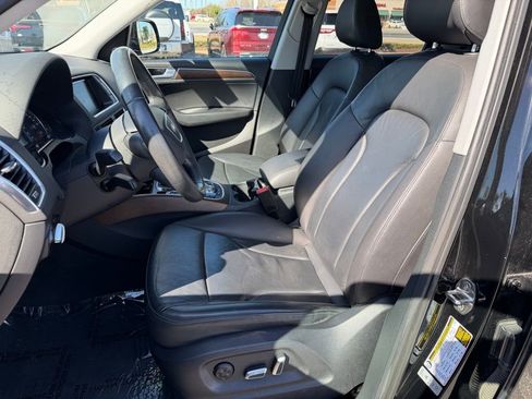Used 2017 Audi Q5 2.0T Premium Plus w/ Technology Package image 11