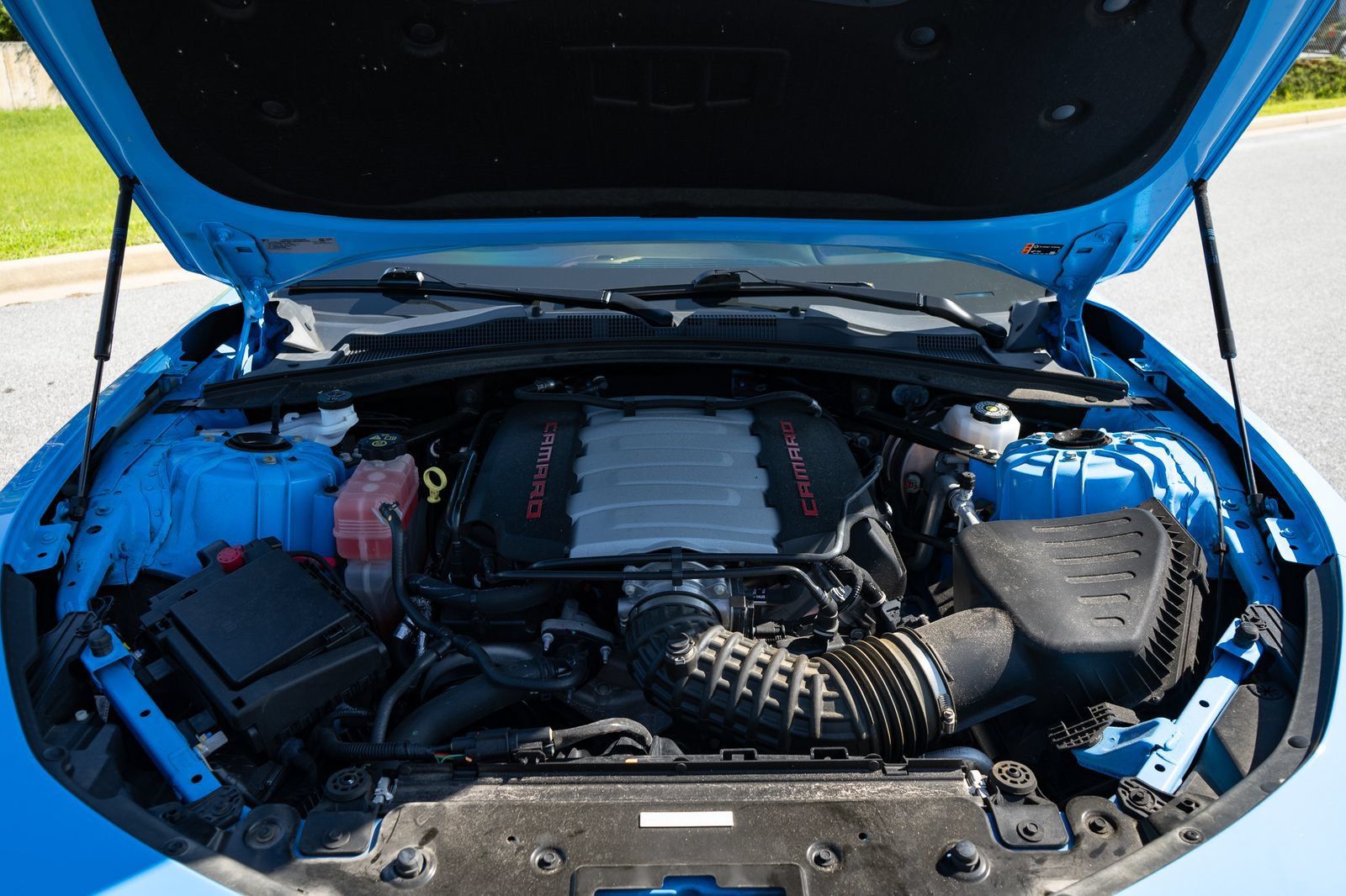Used 2022 Chevrolet Camaro SS RWD image 8