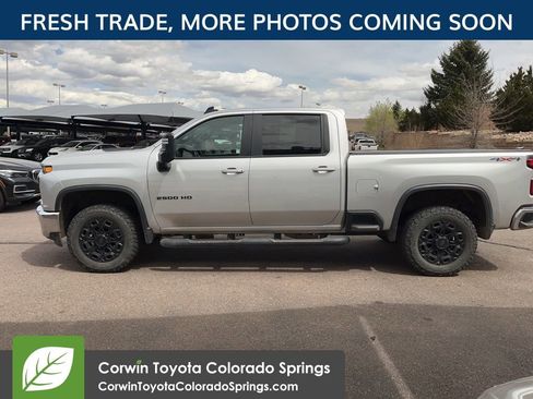 Used 2023 Chevrolet Silverado 2500 LT w/ Convenience Package image 6