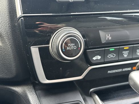 Used 2019 Honda CR-V LX image 28