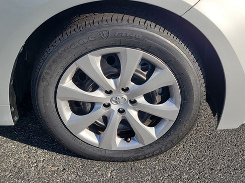 Certified 2024 Toyota Corolla LE FWD image 10