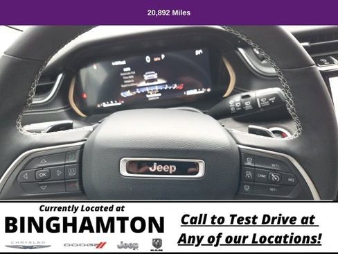 Used 2024 Jeep Grand Cherokee L Limited image 22