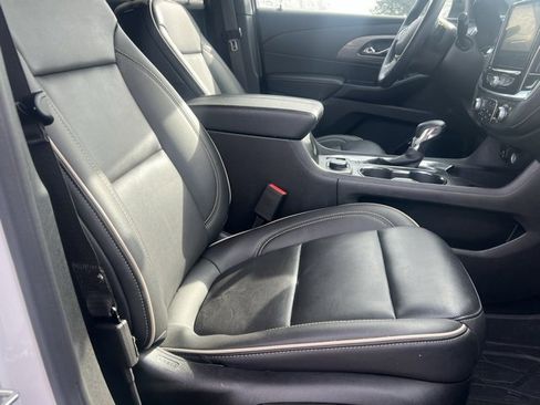 Used 2024 Chevrolet Traverse Premier w/ Redline Edition image 6