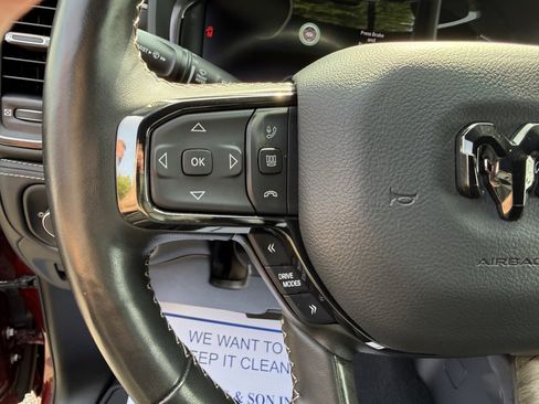 Used 2025 RAM 1500 Limited AWD/4WD image 22