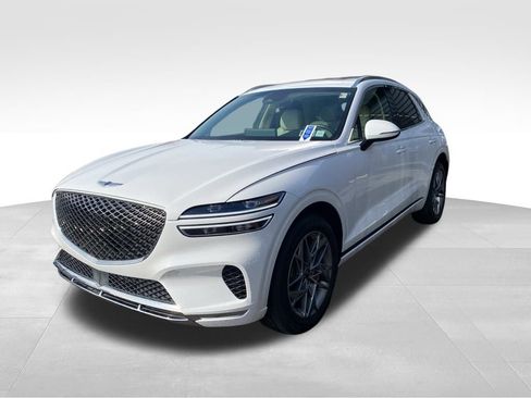 Used 2024 Genesis GV70 2.5T w/ Select Package image 3