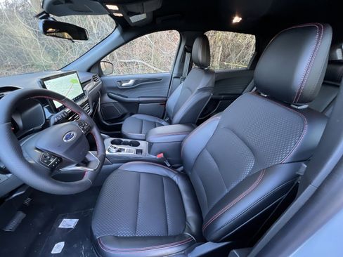 New 2026 Ford Escape ST-Line w/ Tech Pack #1 image 13