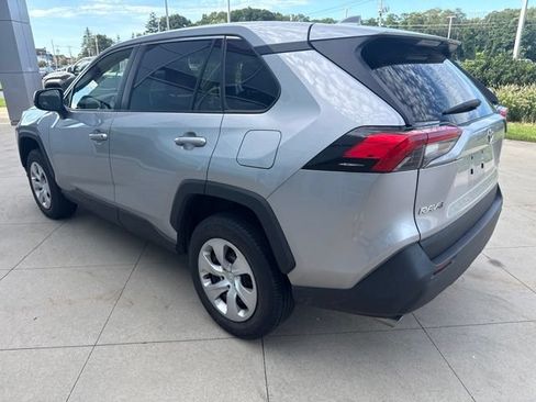Used 2023 Toyota RAV4 LE FWD image 5