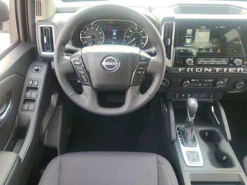 New 2026 Nissan Frontier SV w/ SV Convenience Package AWD/4WD image 9
