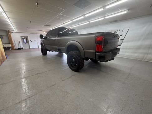 Used 2026 Ford F350 Platinum AWD/4WD image 4