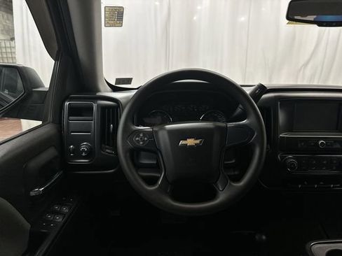 Used 2018 Chevrolet Silverado 1500 Custom w/ Custom Value Package image 15