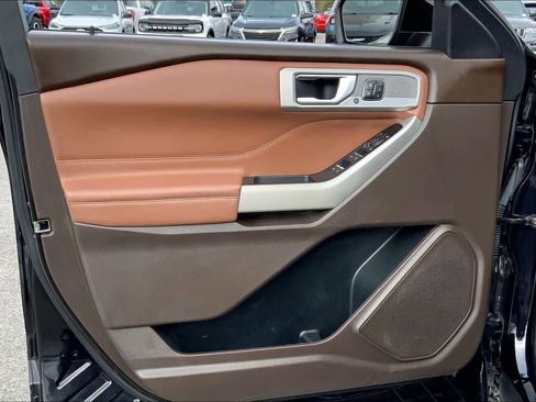 Certified 2021 Ford Explorer King Ranch image 22