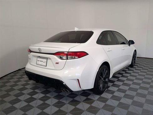 Certified 2024 Toyota Corolla SE FWD image 5