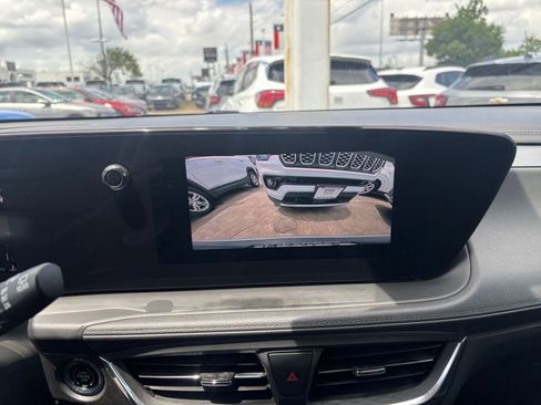 Used 2025 Buick Encore GX Preferred FWD image 22