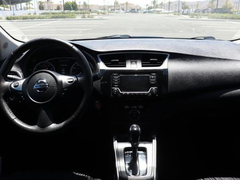 Used 2018 Nissan Sentra SV FWD image 15