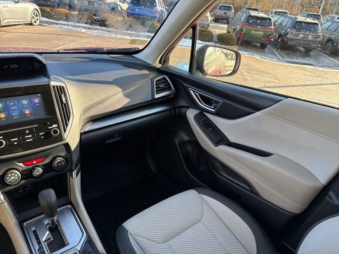 Used 2023 Subaru Forester Premium image 11