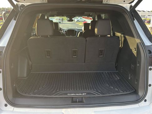 Used 2022 Chevrolet Traverse High Country FWD image 33