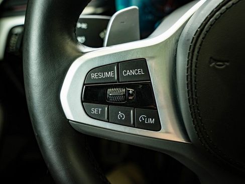 Used 2023 BMW 540i xDrive w/ Executive Package image 28