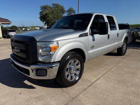 Used 2016 Ford F250 XL w/ XL Value Package image 3